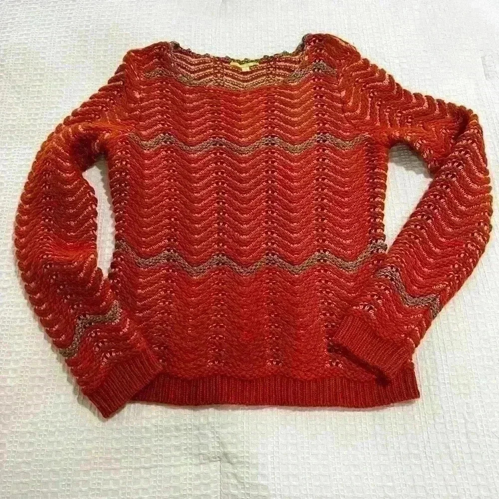 Knitted Gianni Bini XS. Orange, tan and a simmery silver -‎ Size Med